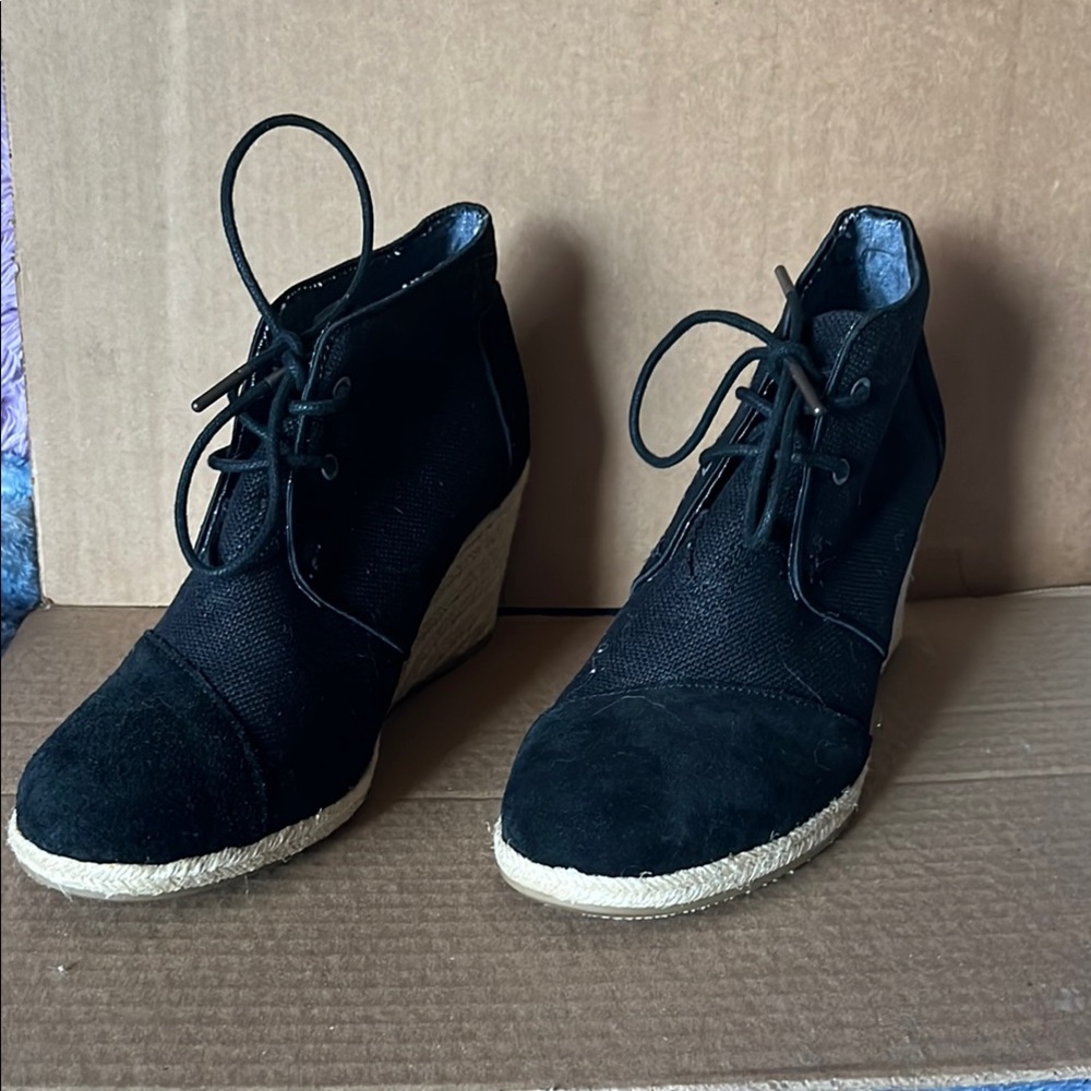 Tom’s Shoes Linen Wedges Booties